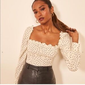 Reformation Matteo Top in Pepper Polkadot Size 4